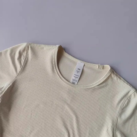 Women Seamless Yoga T-Shirt Ribbed Sports Shirt Breathable Gym Tops Sport Blouse Shirt Short Sleeve Running T-Shirt Yoga Shirts