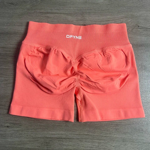 Impact Shorts with Logo 4.5'' Low Waist Seamless Yoga Shorts Scrunch Bum Gym Shorts Workout Biker Short Stretch Fitness Short