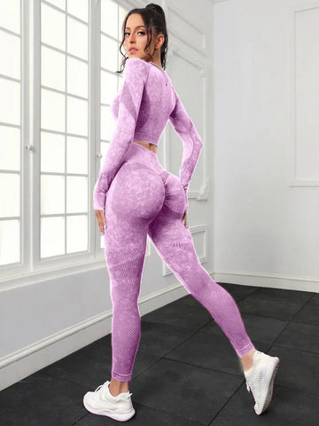 seamless-yoga-set-with-crop-top-high-waist-leggings-for-workouts