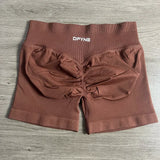 Impact Shorts with Logo 4.5'' Low Waist Seamless Yoga Shorts Scrunch Bum Gym Shorts Workout Biker Short Stretch Fitness Short