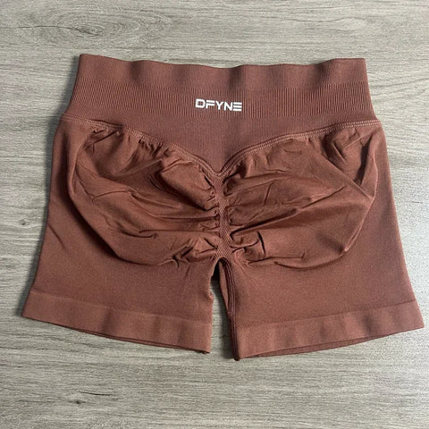 Impact Shorts with Logo 4.5'' Low Waist Seamless Yoga Shorts Scrunch Bum Gym Shorts Workout Biker Short Stretch Fitness Short