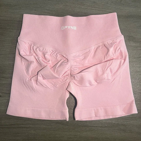 Impact Shorts with Logo 4.5'' Low Waist Seamless Yoga Shorts Scrunch Bum Gym Shorts Workout Biker Short Stretch Fitness Short