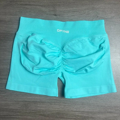 Impact Shorts with Logo 4.5'' Low Waist Seamless Yoga Shorts Scrunch Bum Gym Shorts Workout Biker Short Stretch Fitness Short
