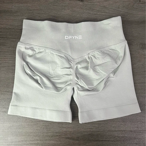 Impact Shorts with Logo 4.5'' Low Waist Seamless Yoga Shorts Scrunch Bum Gym Shorts Workout Biker Short Stretch Fitness Short