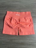Impact Shorts with Logo 4.5'' Low Waist Seamless Yoga Shorts Scrunch Bum Gym Shorts Workout Biker Short Stretch Fitness Short