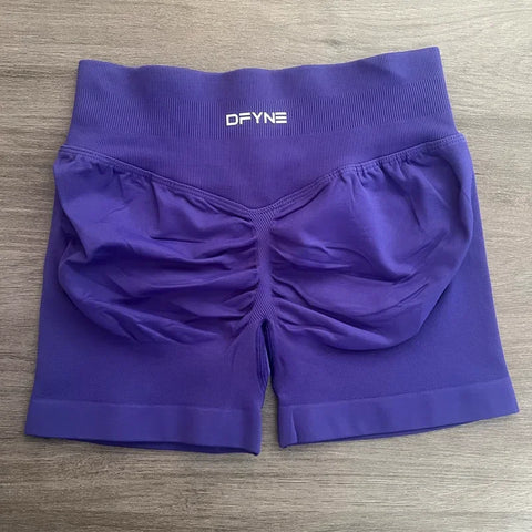 Impact Shorts with Logo 4.5'' Low Waist Seamless Yoga Shorts Scrunch Bum Gym Shorts Workout Biker Short Stretch Fitness Short