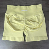 Impact Shorts with Logo 4.5'' Low Waist Seamless Yoga Shorts Scrunch Bum Gym Shorts Workout Biker Short Stretch Fitness Short